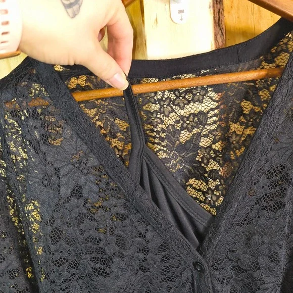 Torrid Black Lace Dress Size 2 Plus Midi V Neck Gothic Witchy 2X 3/4 sleeve - Picture 5 of 12